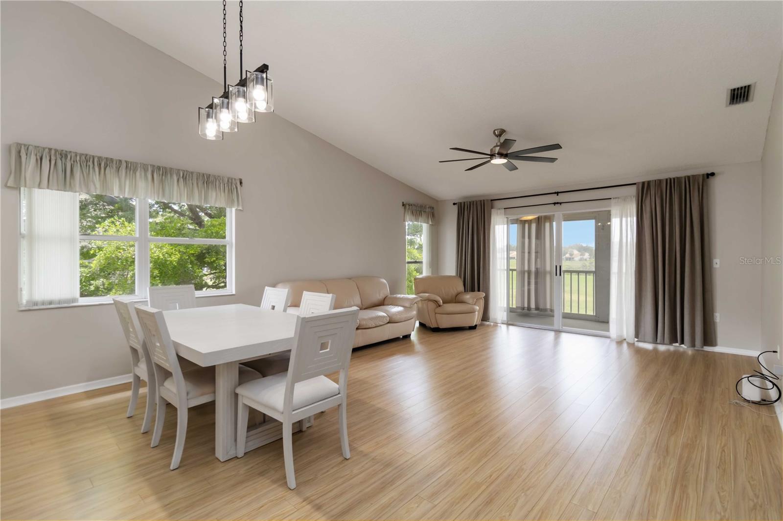 Image 10 of 46 For 880 Bird Bay Drive W 201