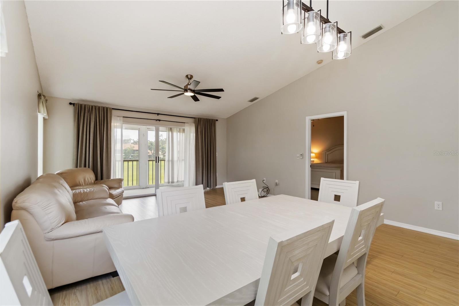Image 11 of 46 For 880 Bird Bay Drive W 201