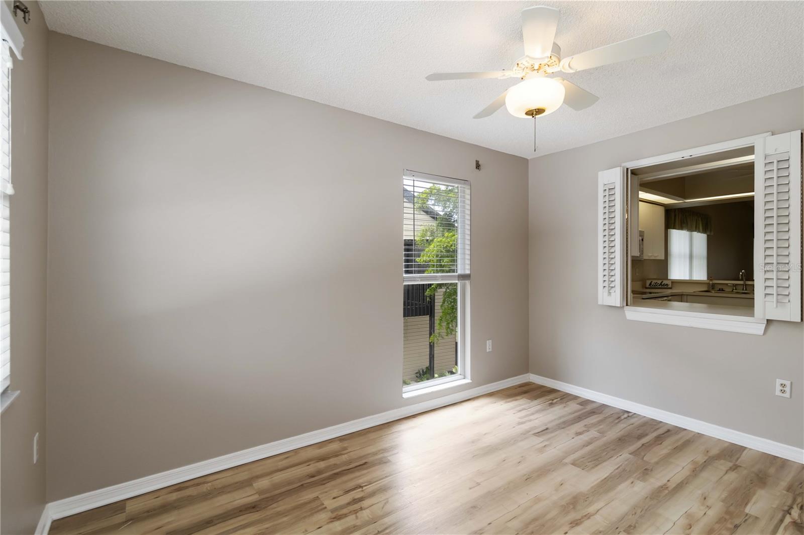 Image 9 of 46 For 880 Bird Bay Drive W 201