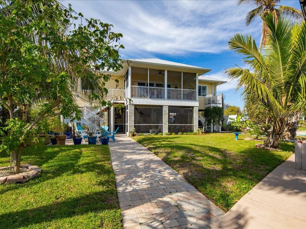 Image 32 of 39 For 24536 Dolphin Street