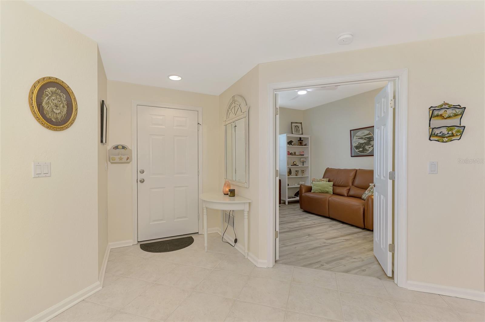 Image 11 of 81 For 4620 Club Drive 102