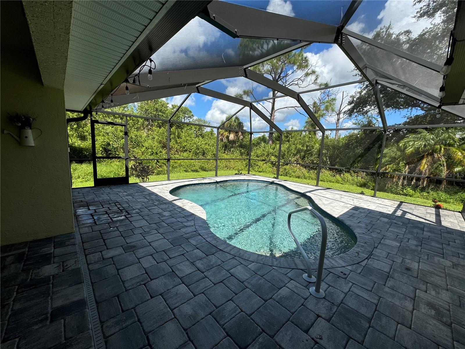 Image 8 of 24 For 208 Jennifer Drive