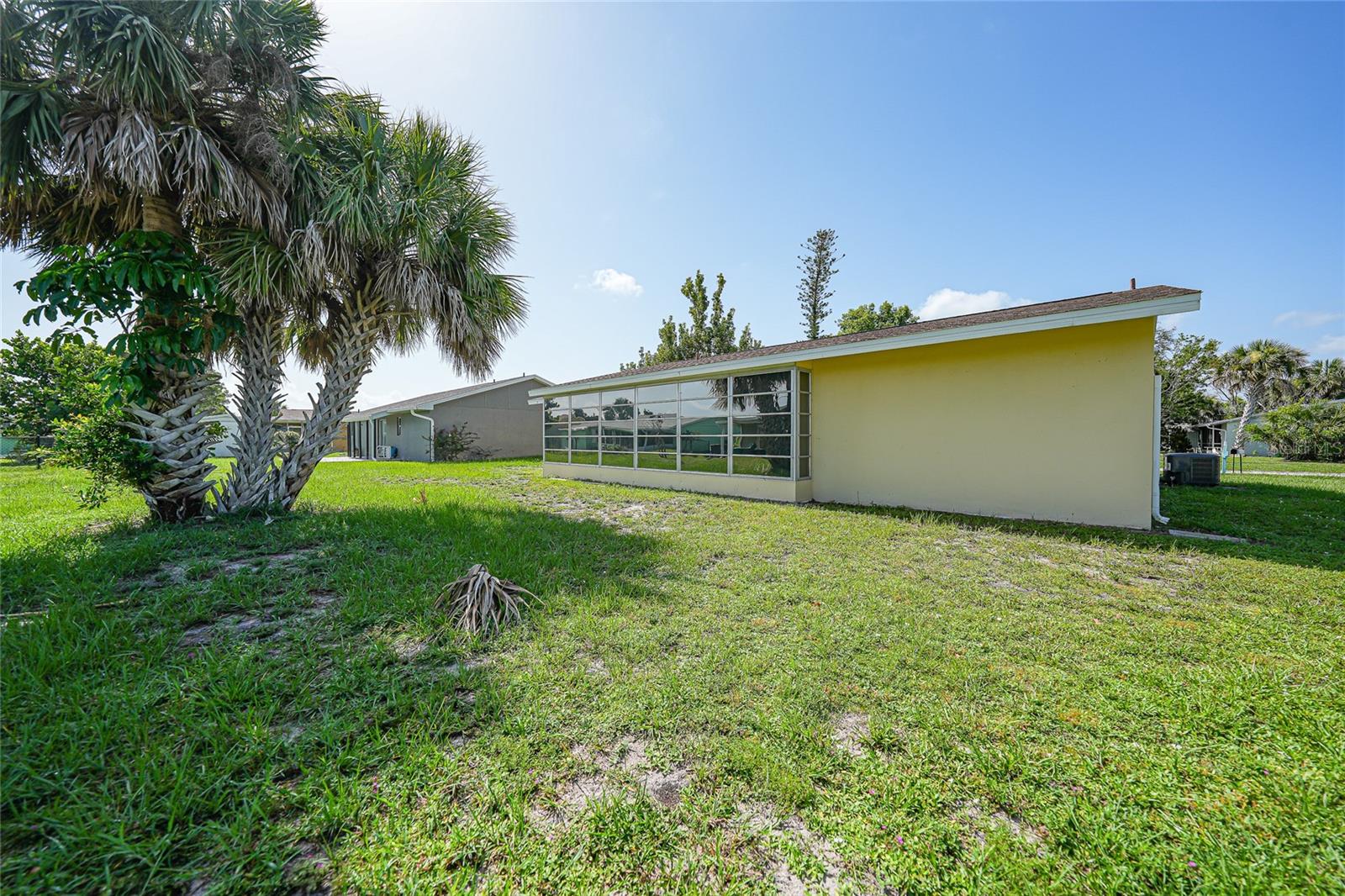 Image 13 of 41 For 13476 Newport Avenue