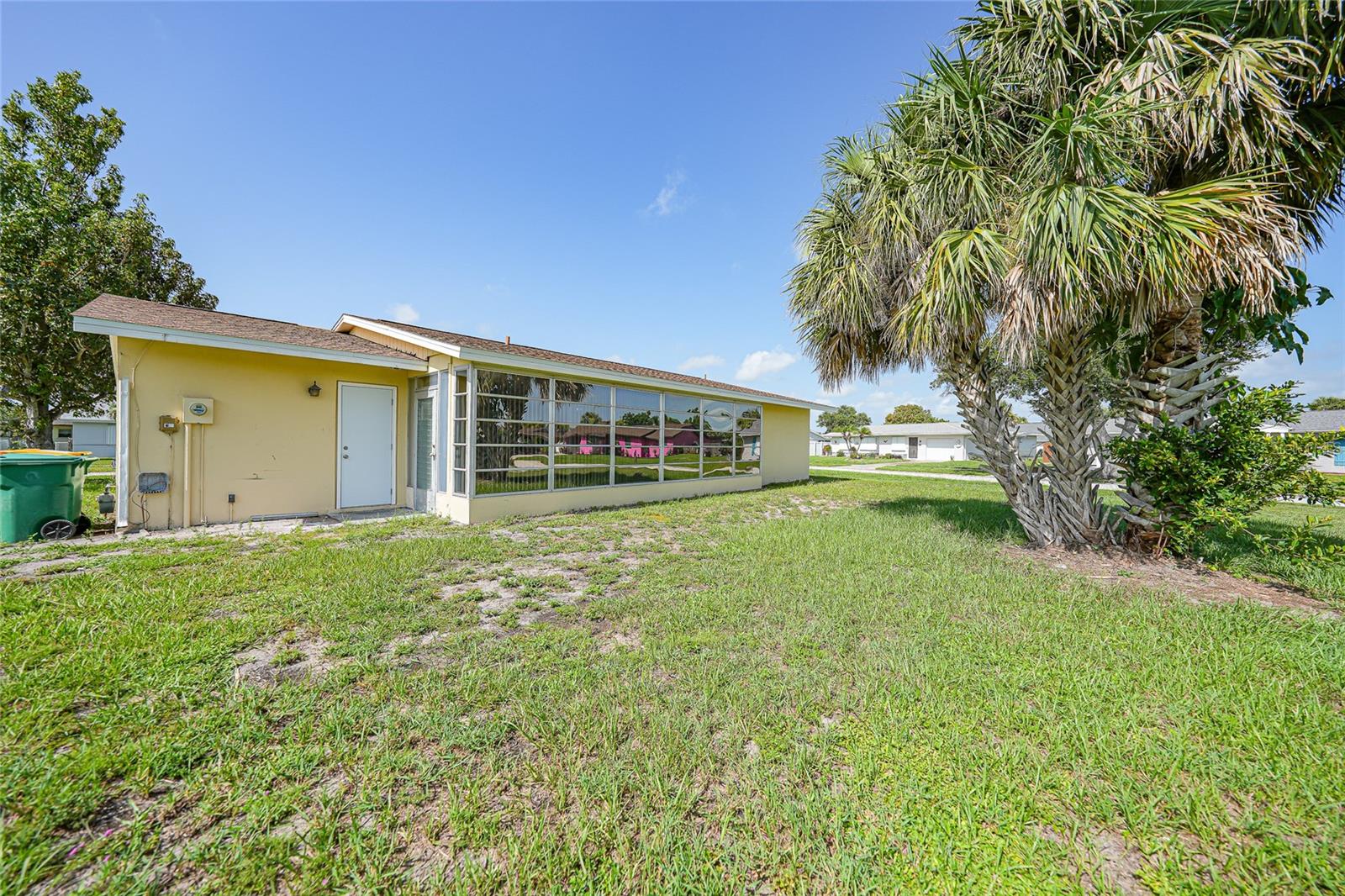 Image 14 of 41 For 13476 Newport Avenue