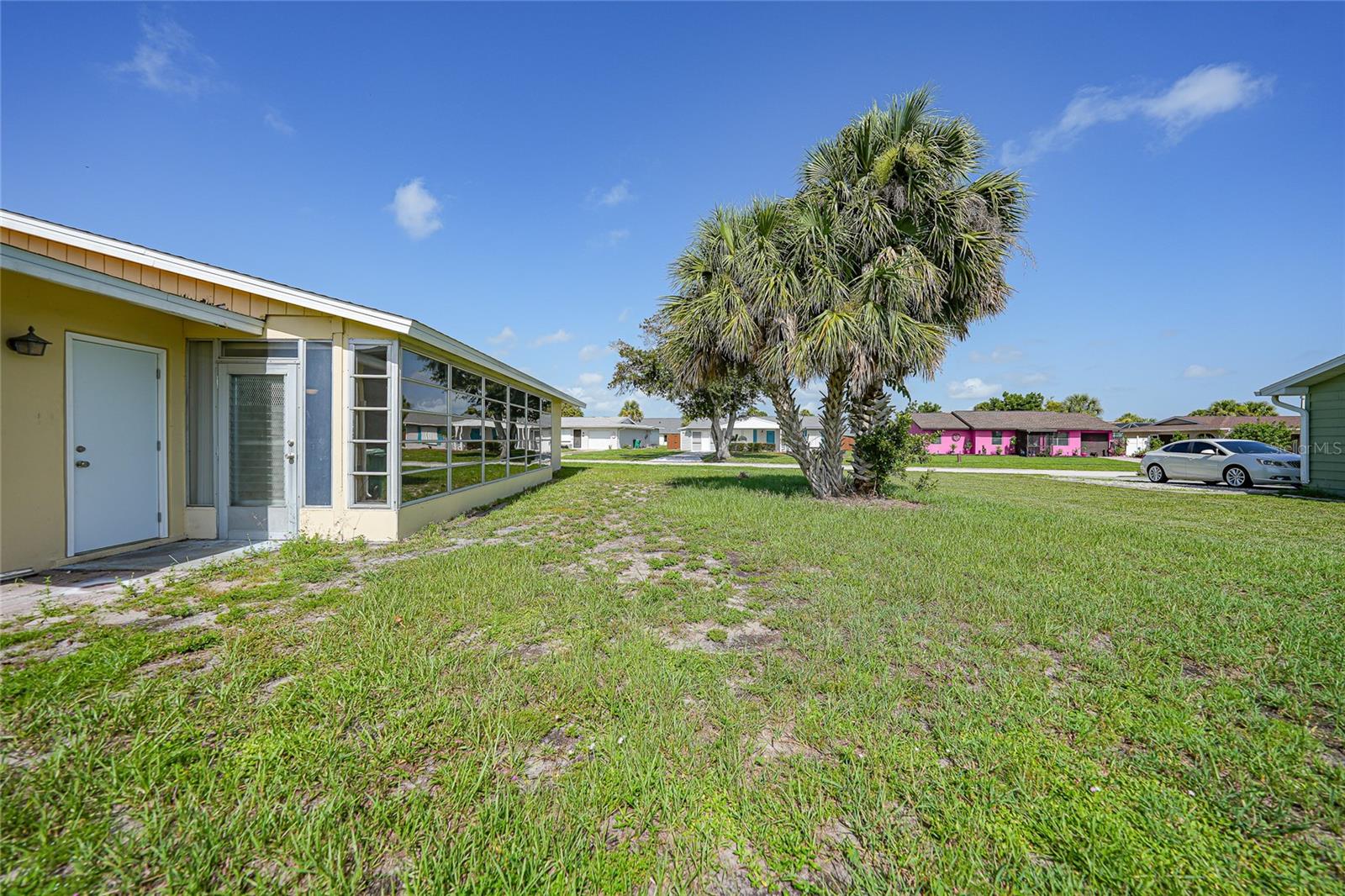 Image 15 of 41 For 13476 Newport Avenue