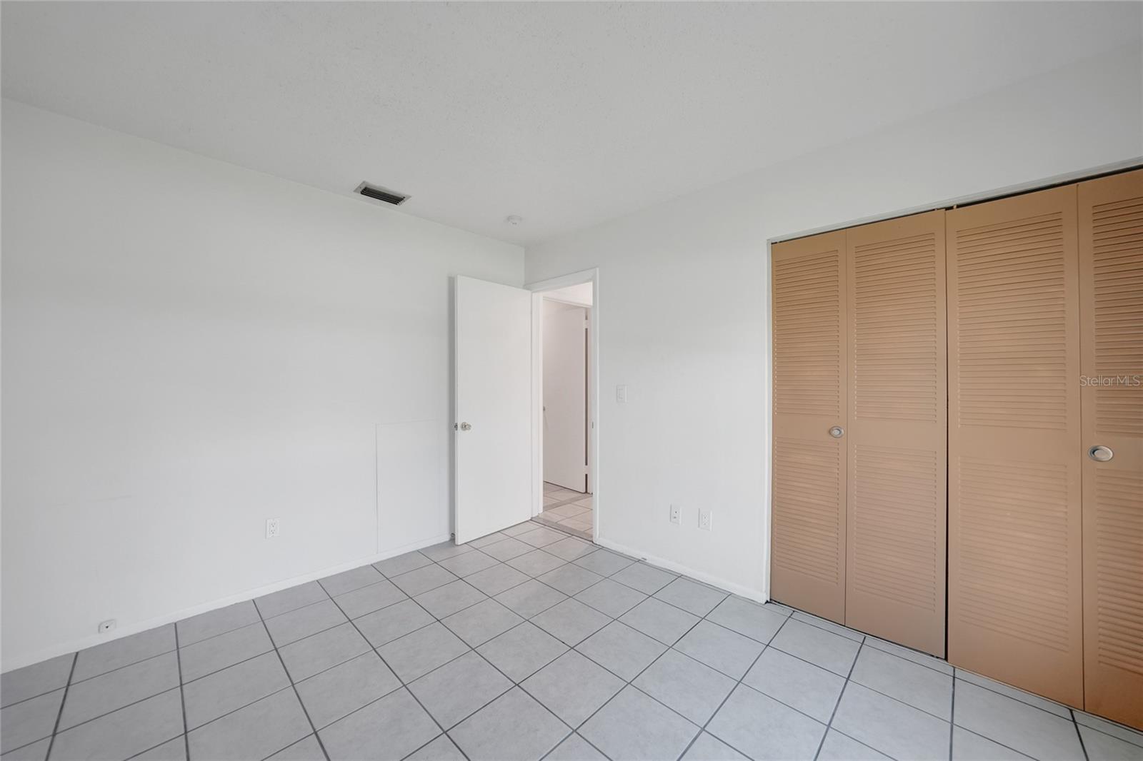 Image 29 of 41 For 13476 Newport Avenue