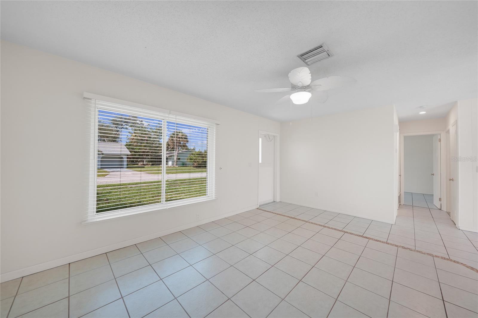 Image 32 of 41 For 13476 Newport Avenue