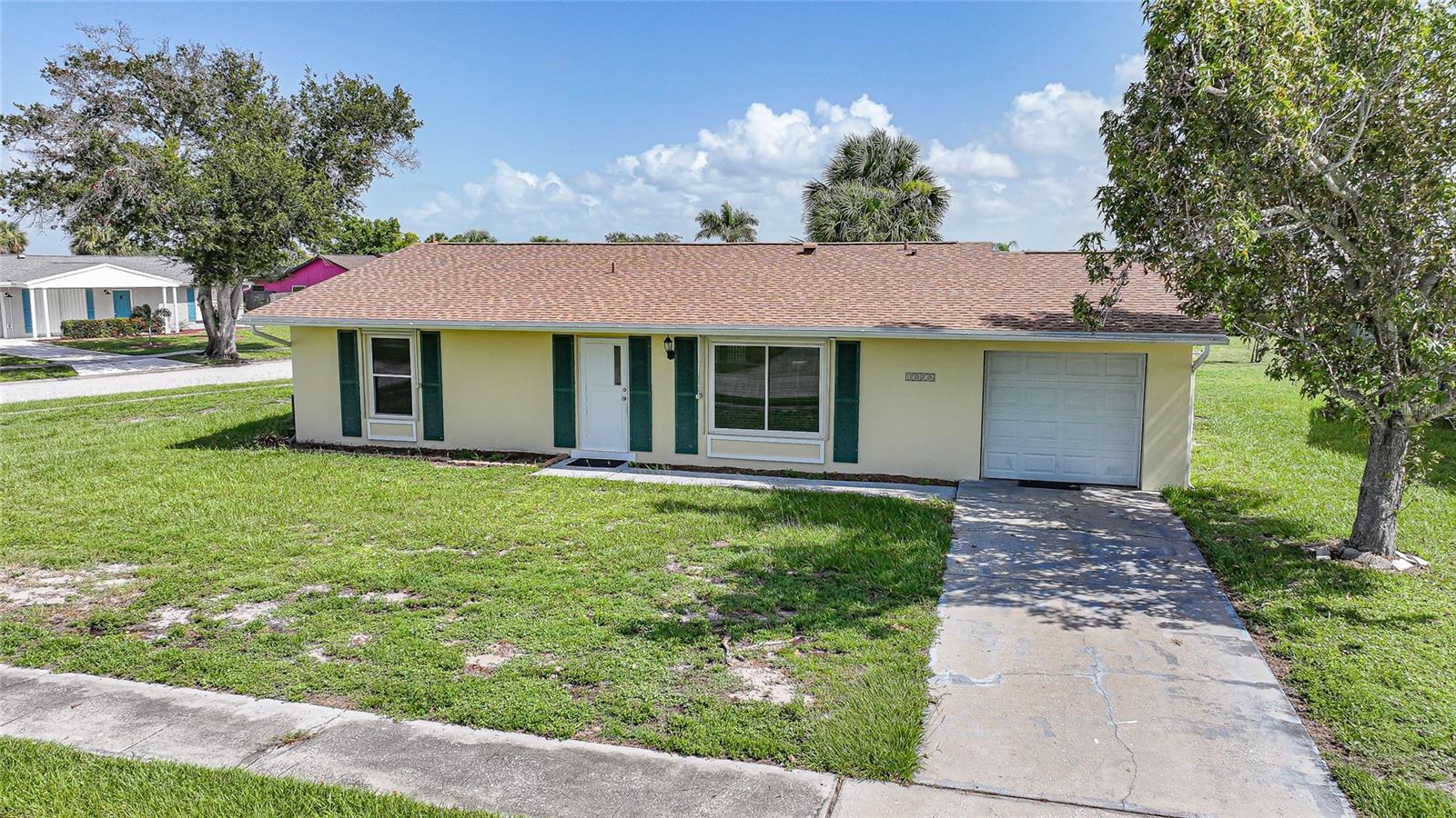 Image 5 of 41 For 13476 Newport Avenue