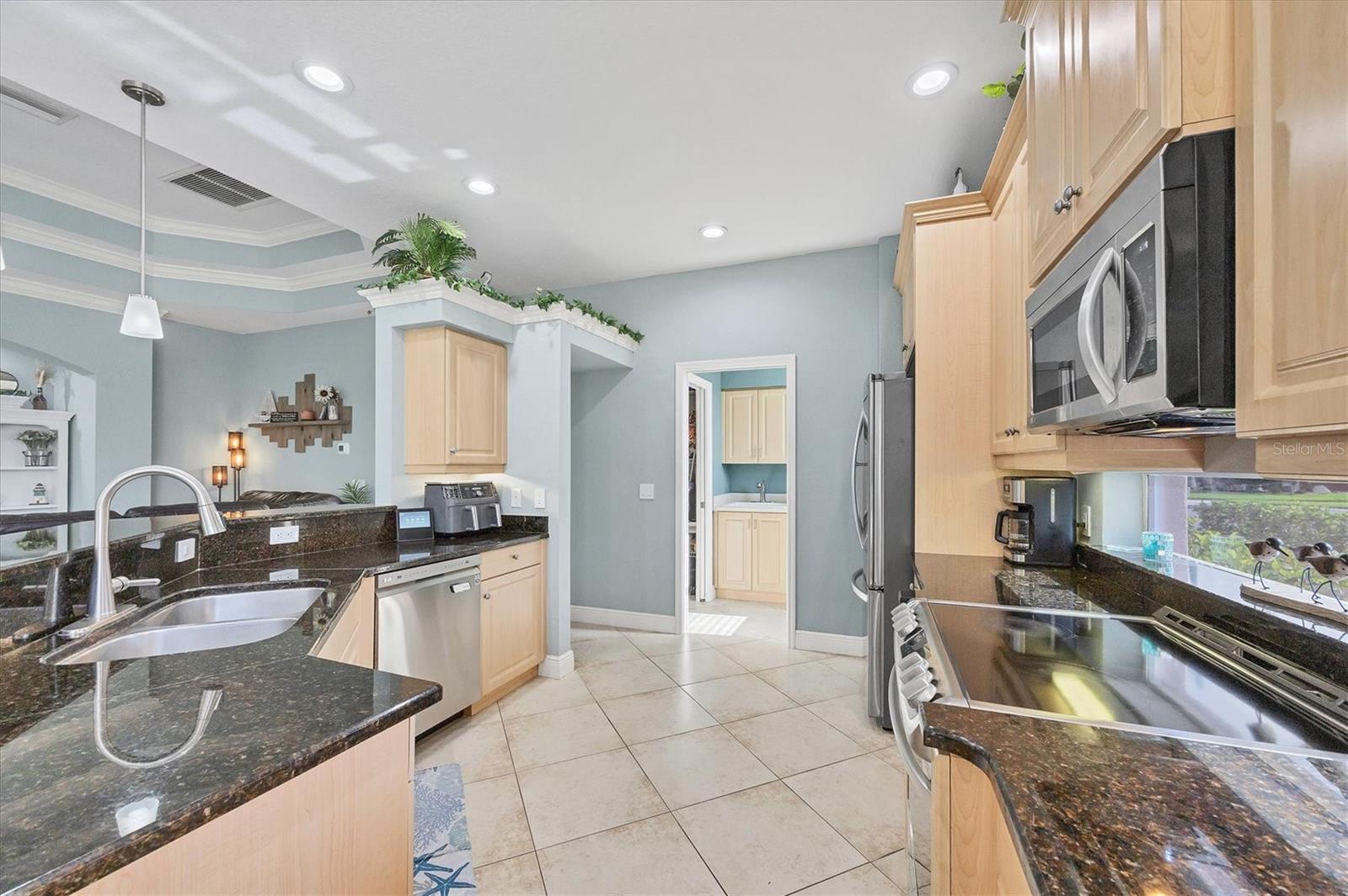 Image 10 of 42 For 15384 Mille Fiore Boulevard