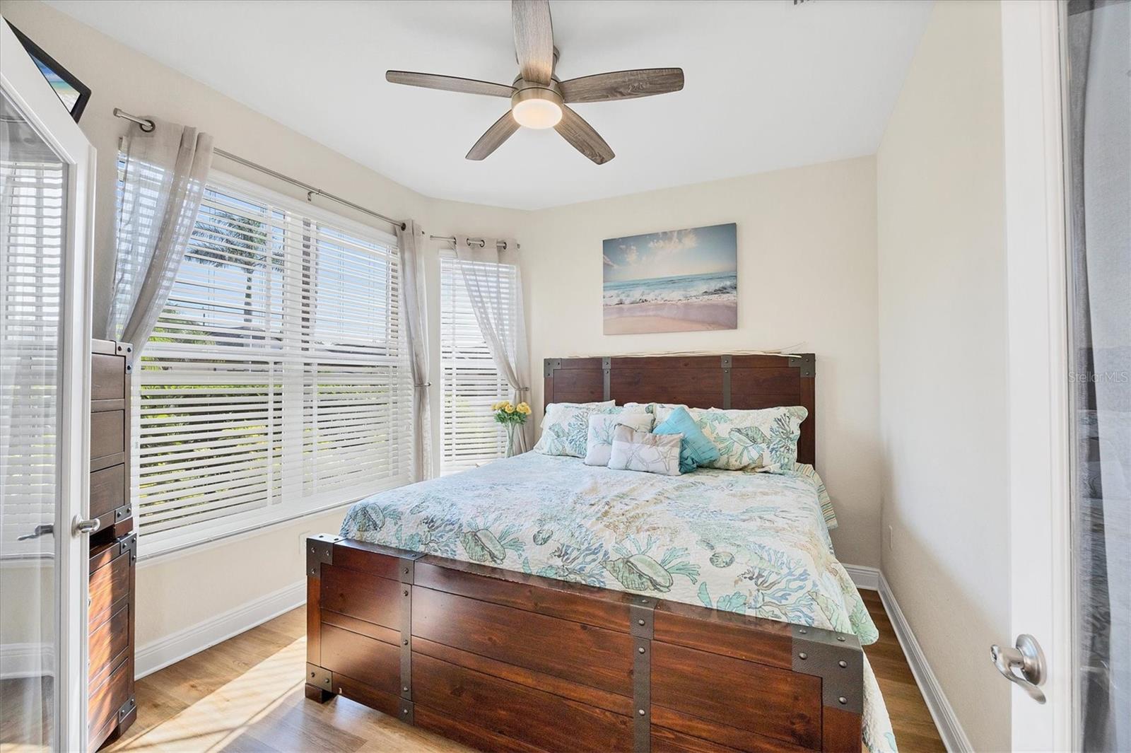Image 22 of 42 For 15384 Mille Fiore Boulevard