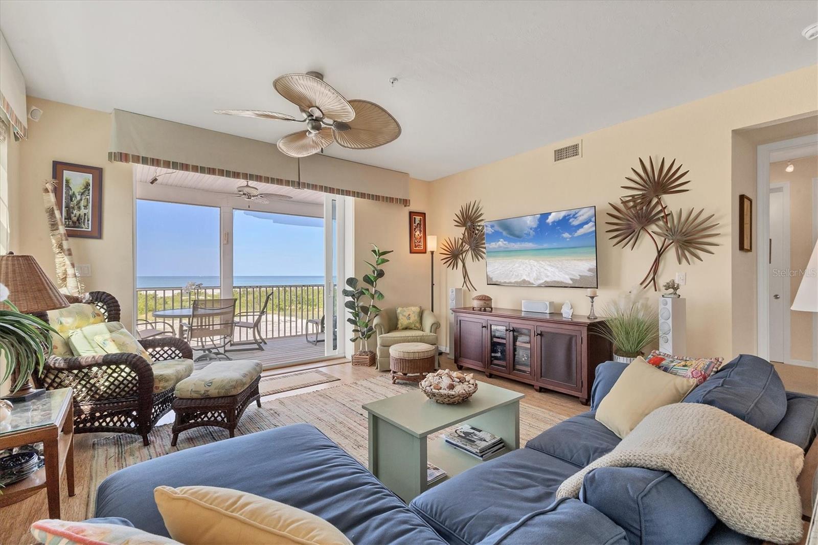 Image 10 of 36 For 7434 Palm Island Drive 3811