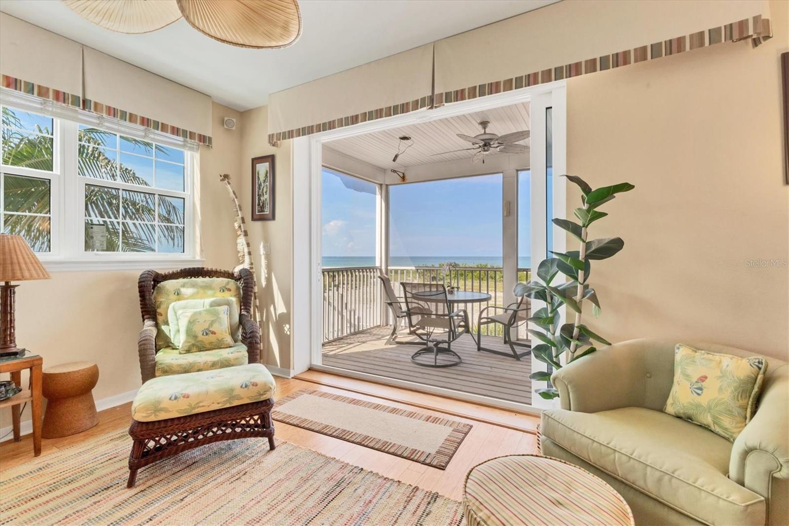 Image 11 of 36 For 7434 Palm Island Drive 3811