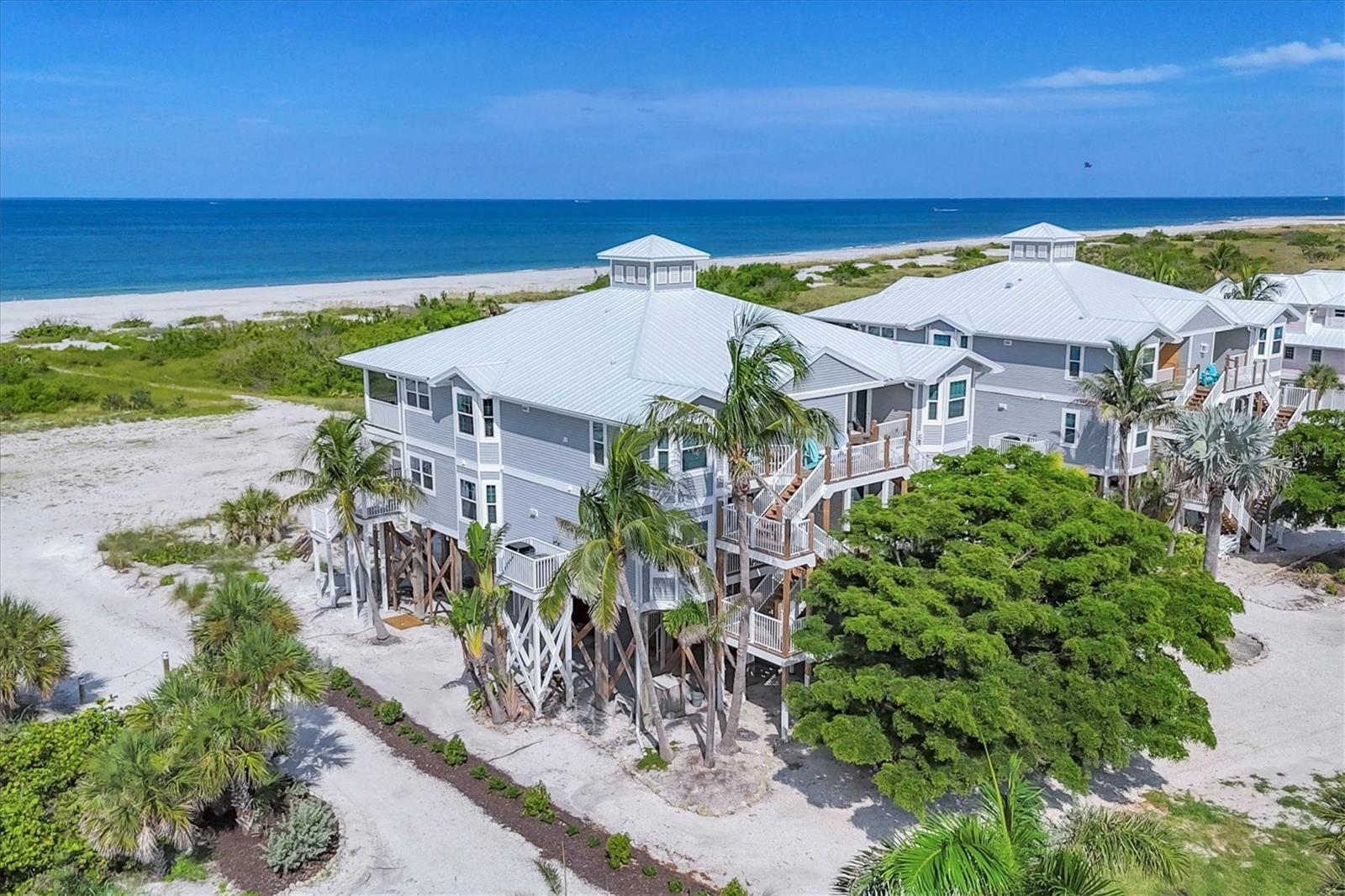 Image 5 of 36 For 7434 Palm Island Drive 3811