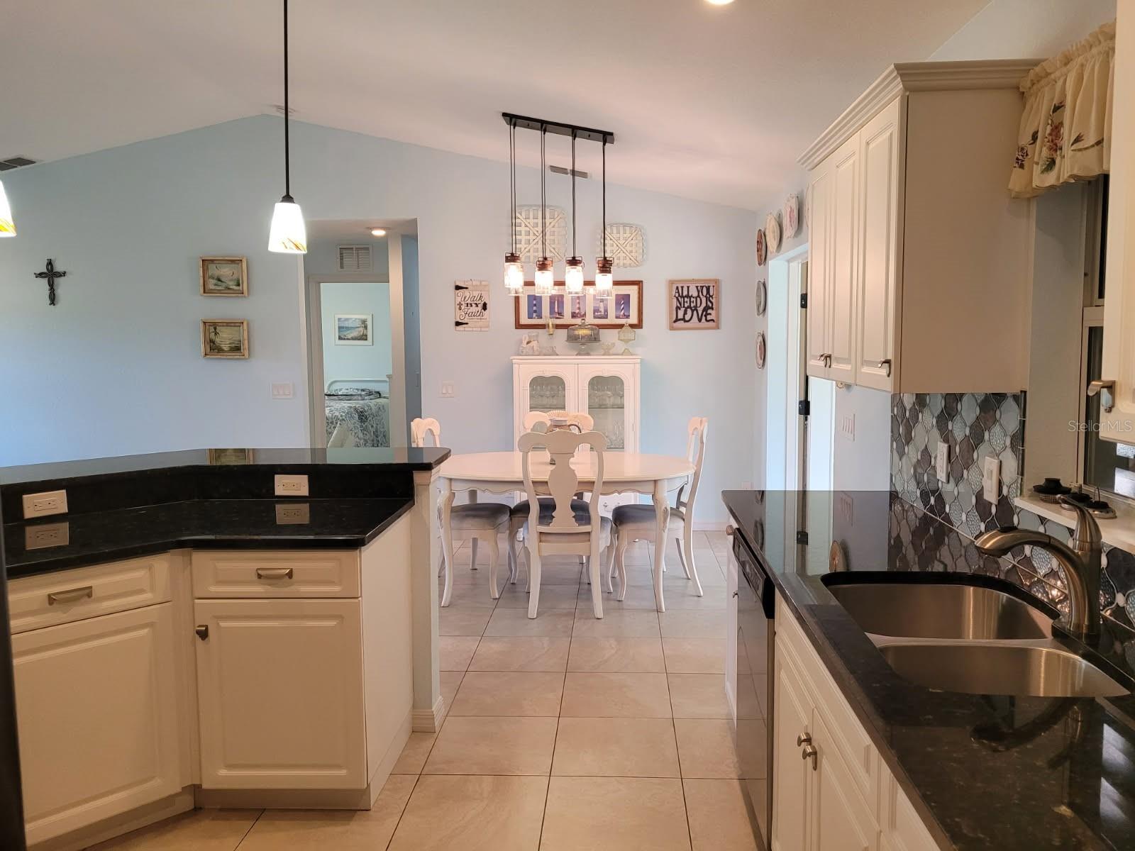 Image 13 of 39 For 9108 Prospect Avenue