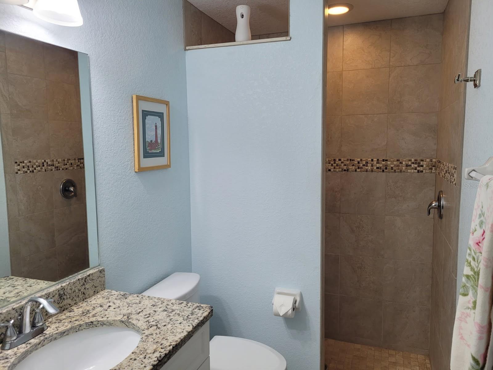 Image 21 of 39 For 9108 Prospect Avenue