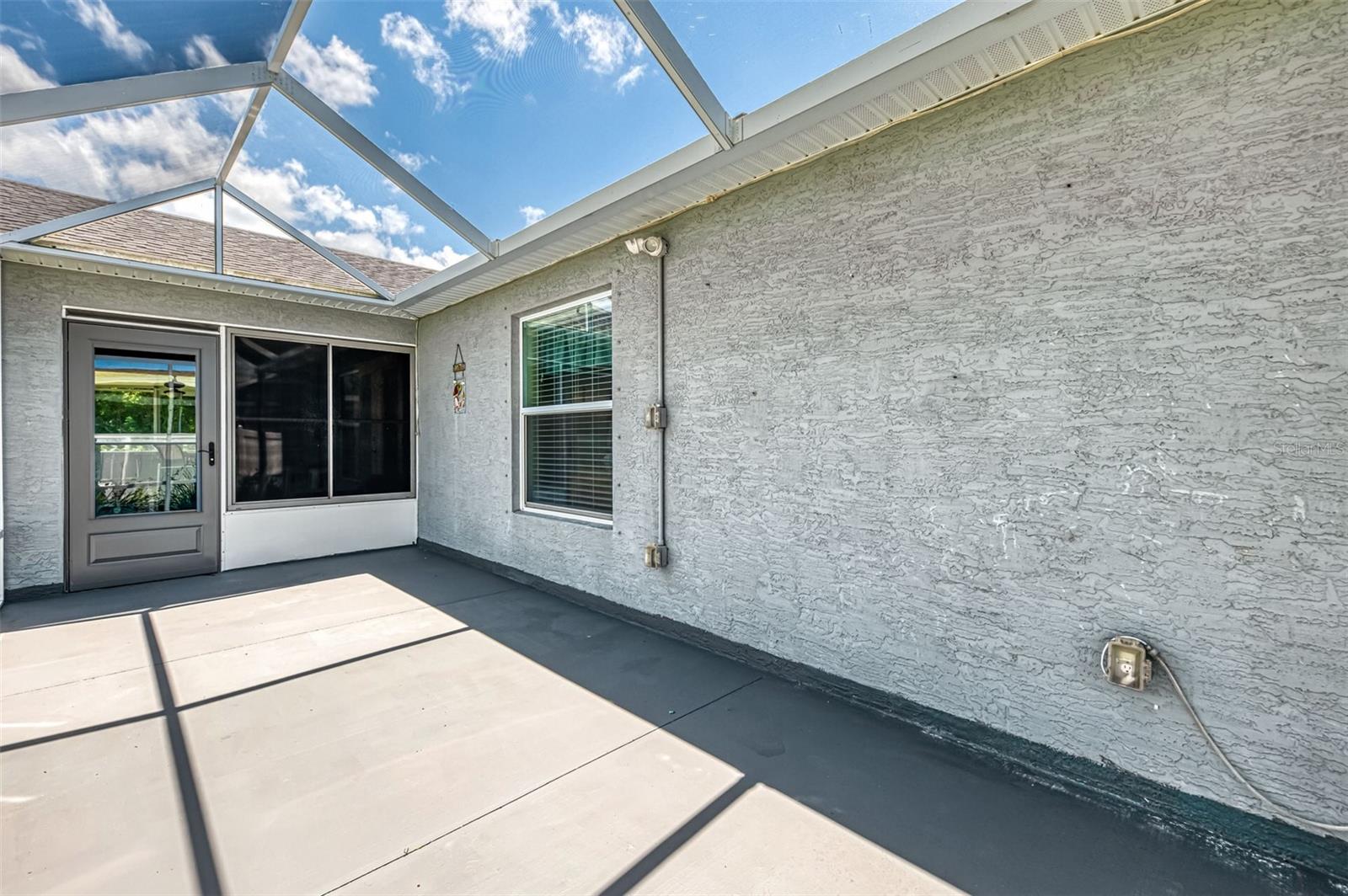 Image 32 of 37 For 10502 Deerwood Avenue