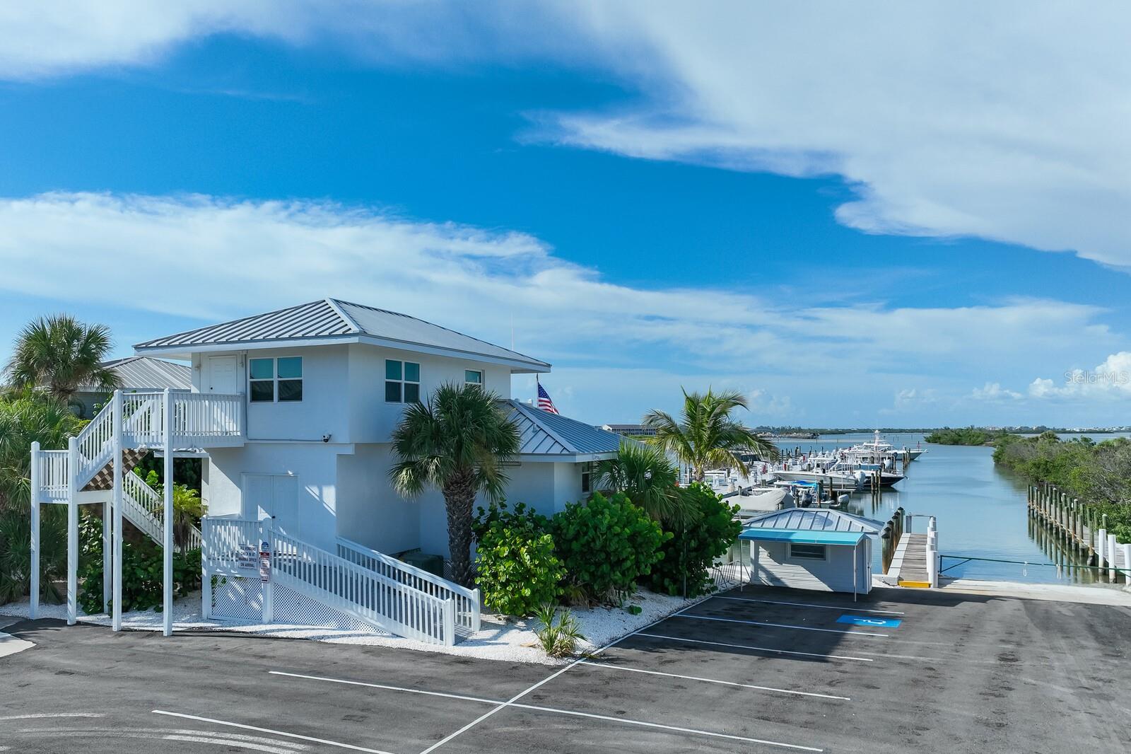 Image 13 of 16 For 5820 Gasparilla Road 22
