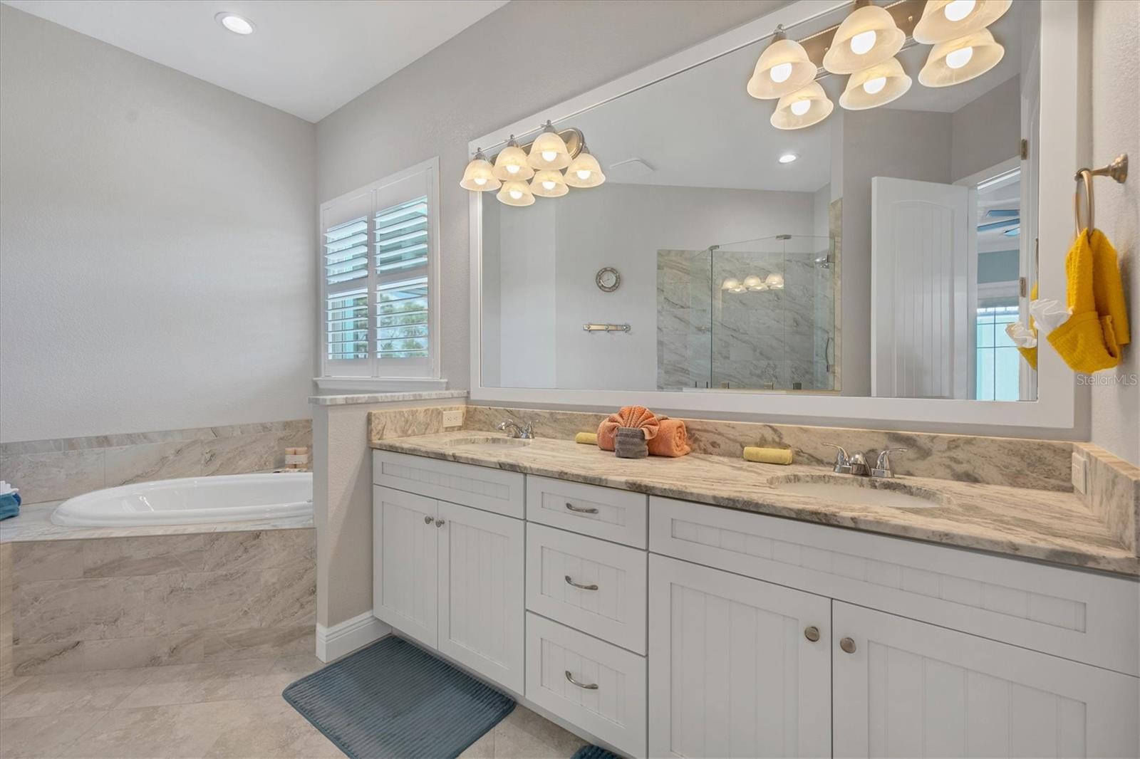 Image 12 of 24 For 10439 Coquina Court