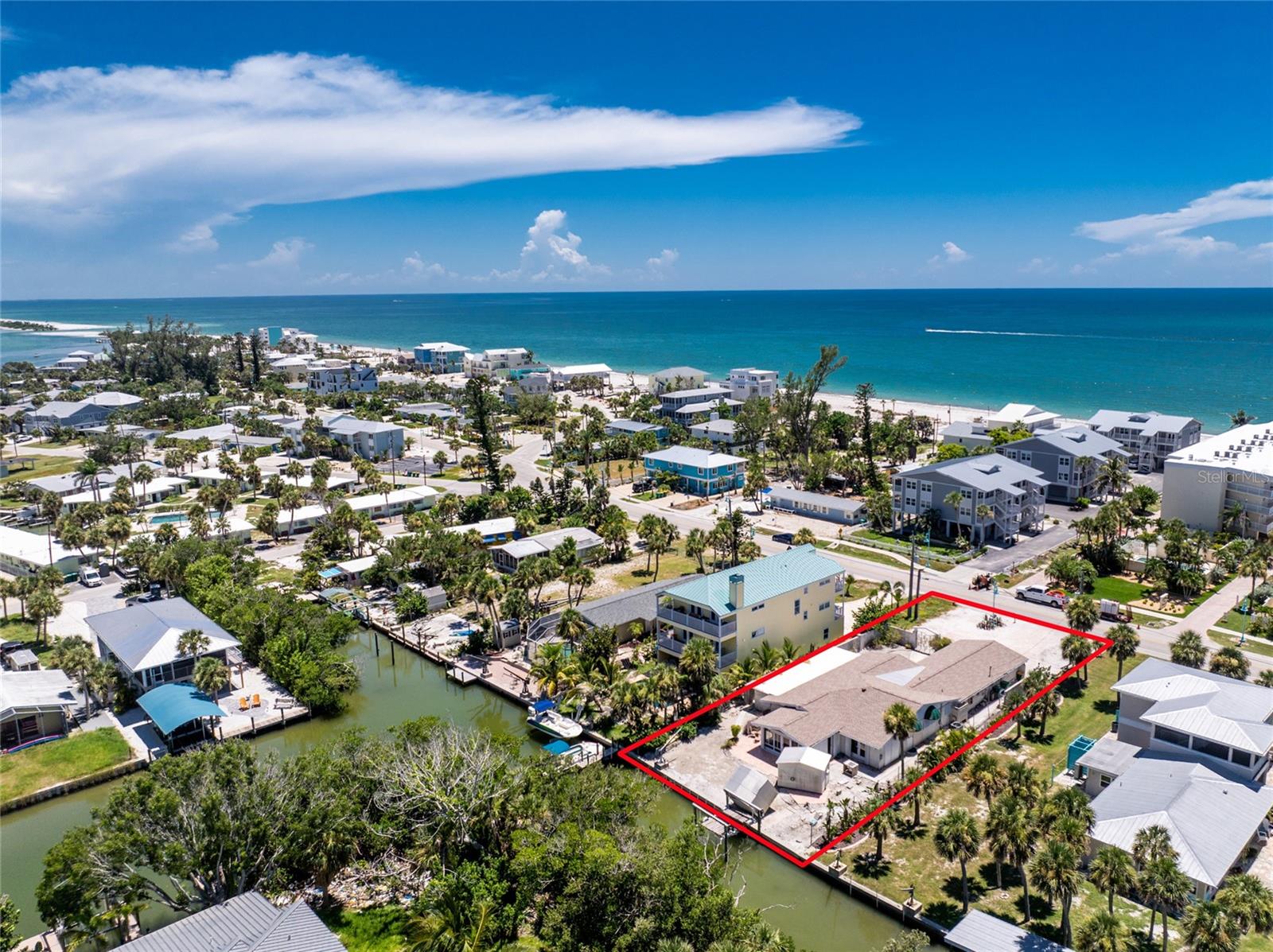 Image 12 of 40 For 1475 Gulf Boulevard