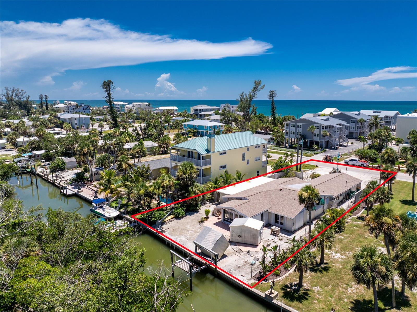 Image 16 of 40 For 1475 Gulf Boulevard