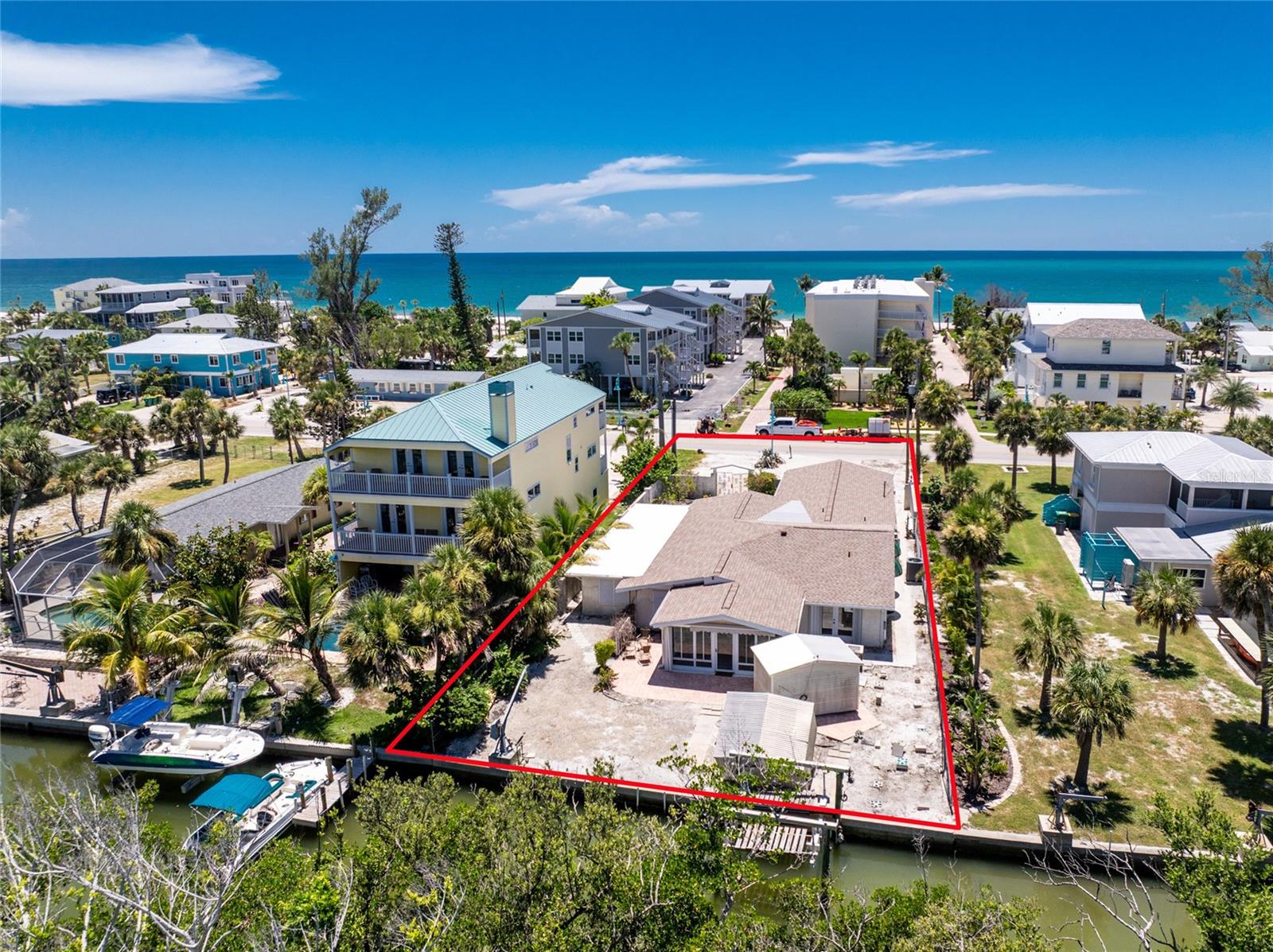 Image 17 of 40 For 1475 Gulf Boulevard