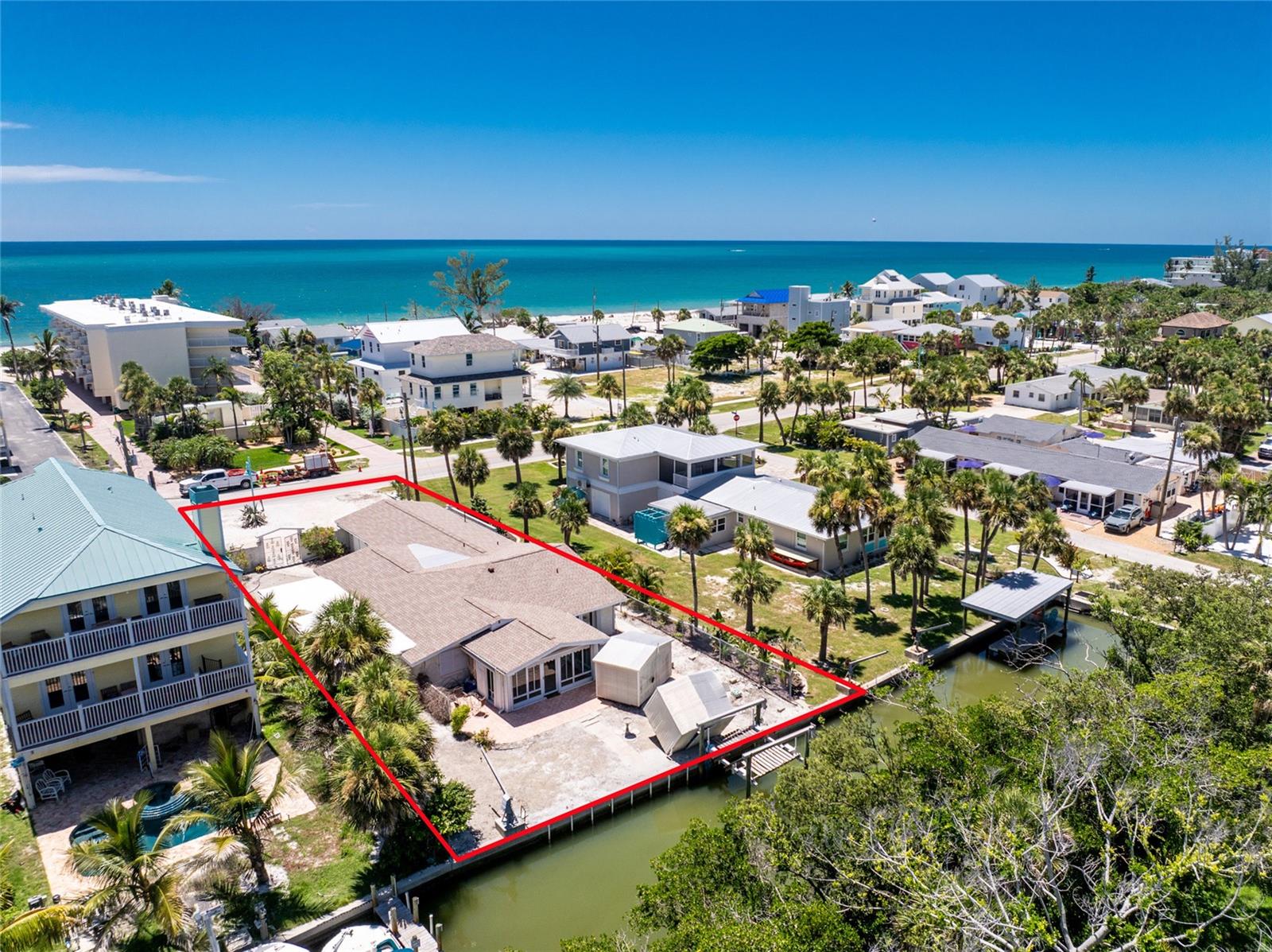Image 19 of 40 For 1475 Gulf Boulevard