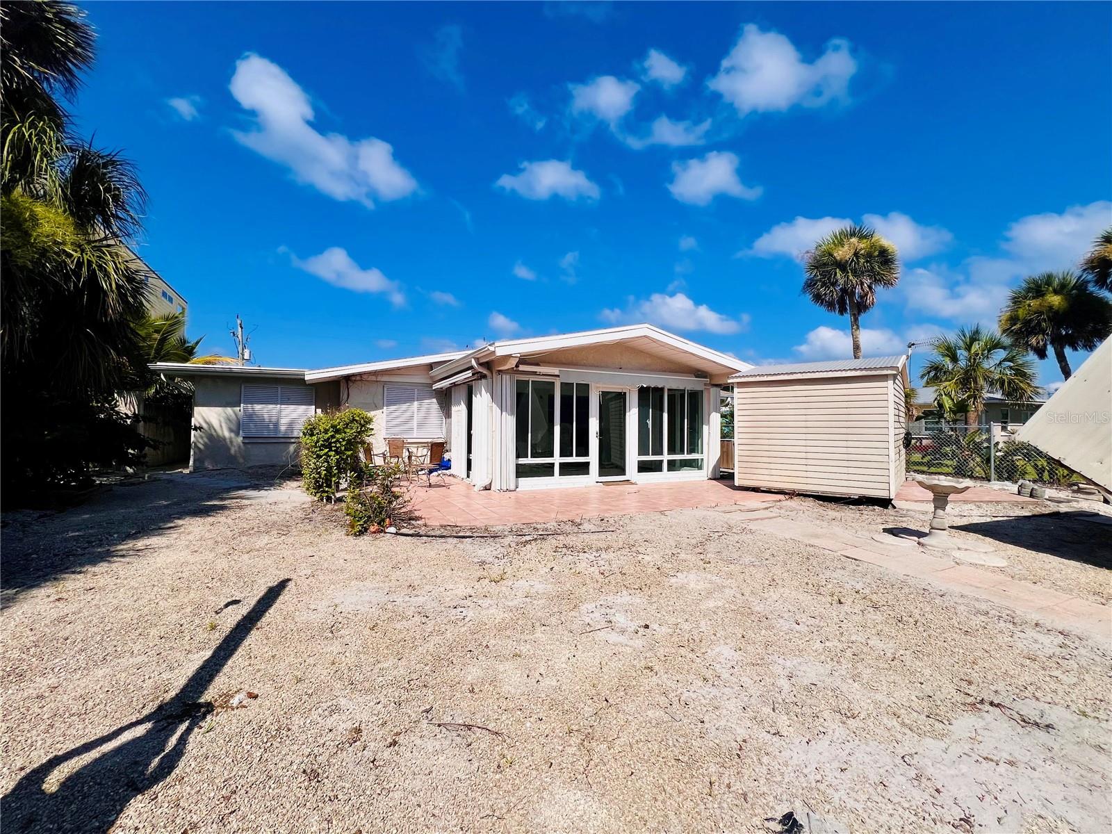 Image 36 of 40 For 1475 Gulf Boulevard