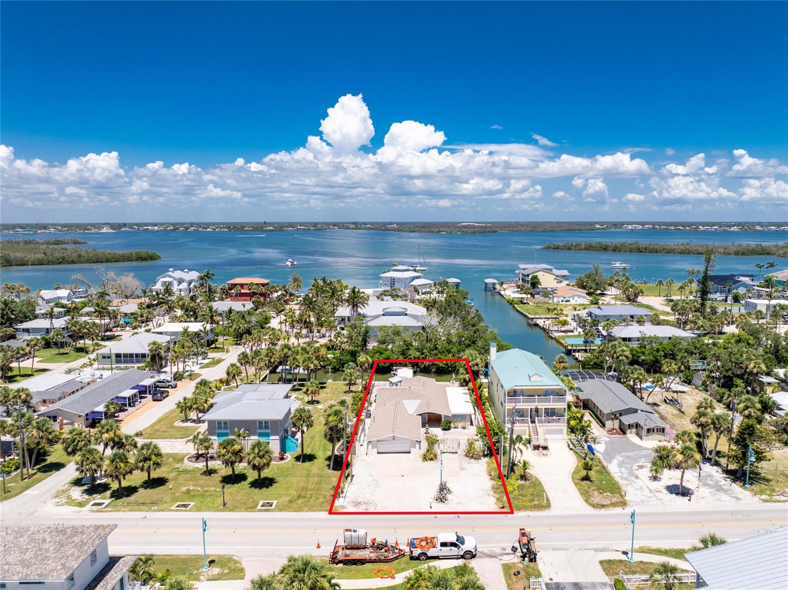 Image 4 of 40 For 1475 Gulf Boulevard