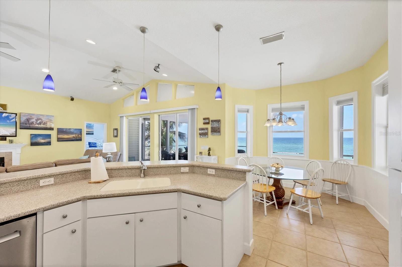 Image 13 of 48 For 161 Gulf Boulevard