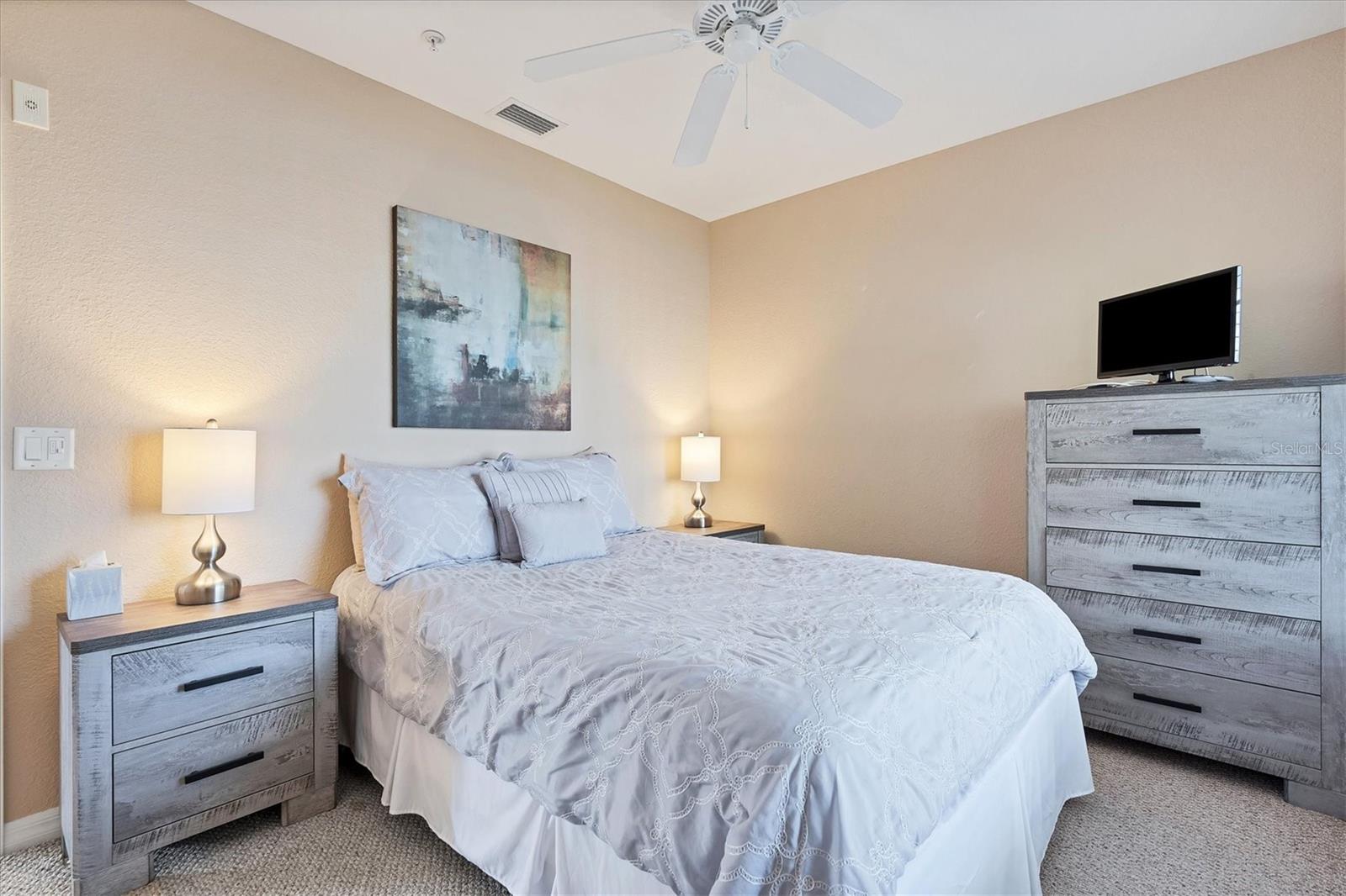 Image 11 of 19 For 8411 Placida Road 301