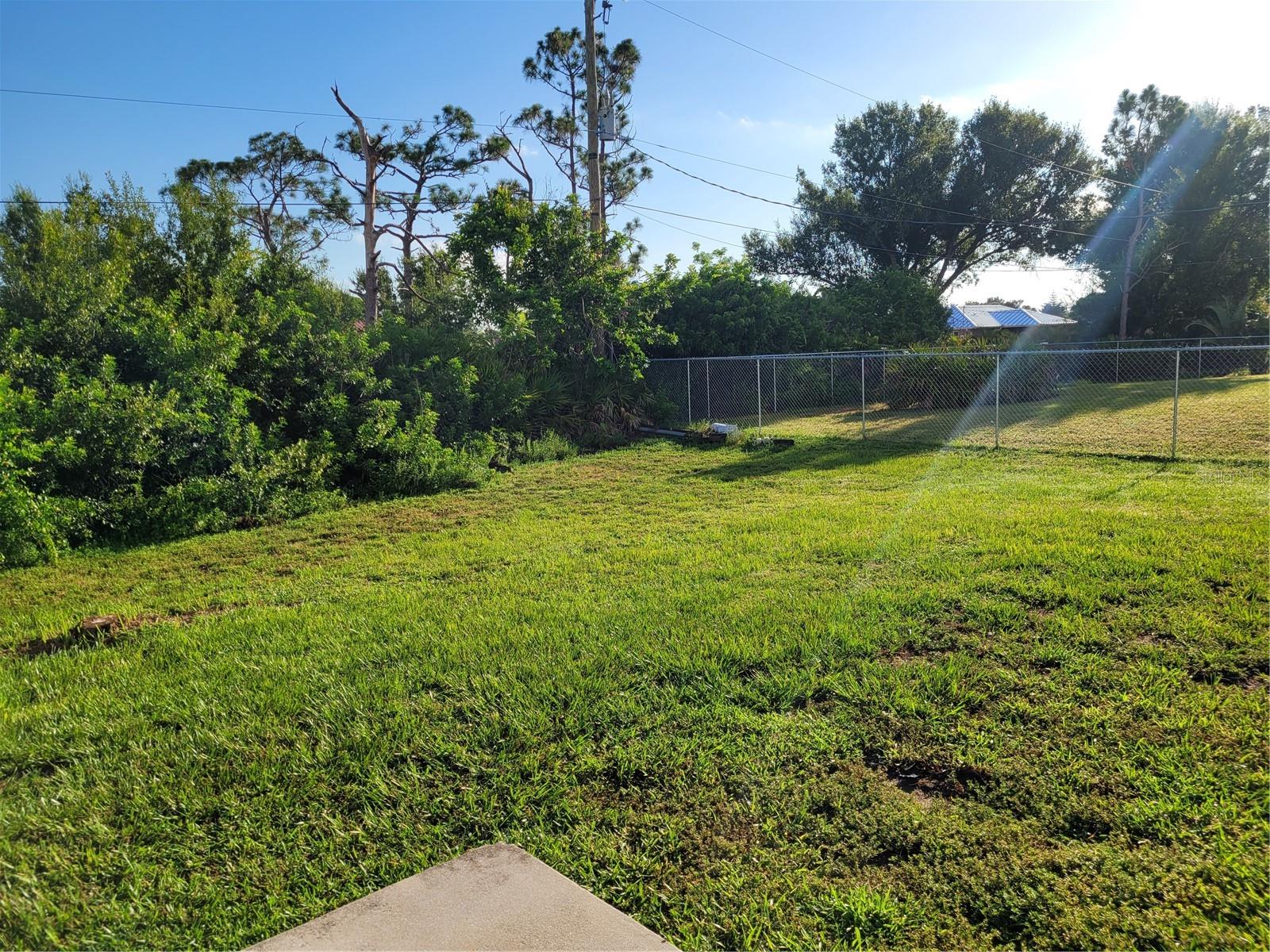 Image 18 of 19 For 11090 Mcfadden Avenue