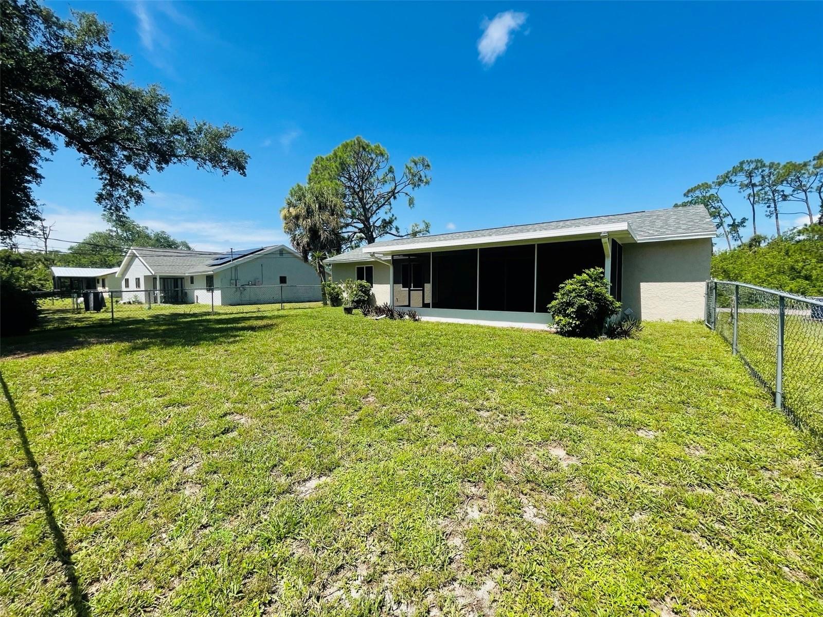 Image 13 of 13 For 2450 Strawlawn Street