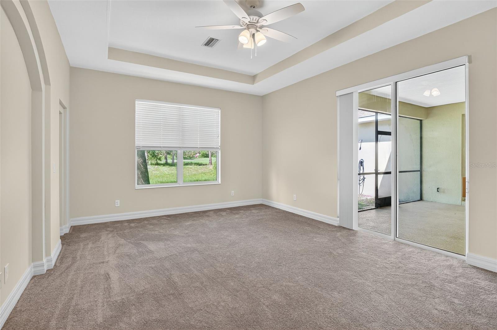 Image 21 of 49 For 694 Rotonda Circle