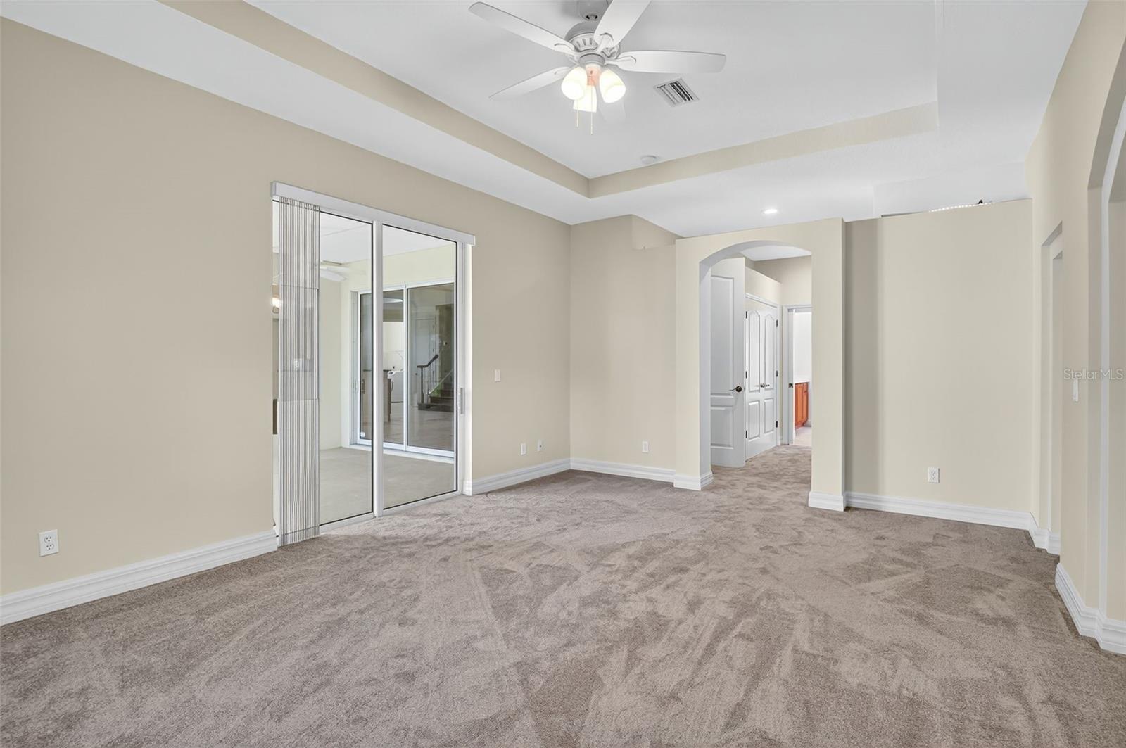 Image 22 of 49 For 694 Rotonda Circle