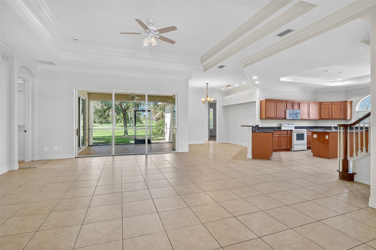 Image 4 of 49 For 694 Rotonda Circle