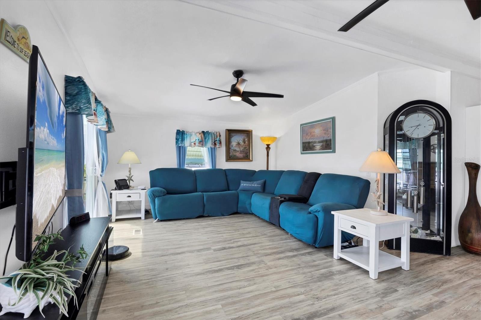 Image 4 of 21 For 1272 Seagull Drive