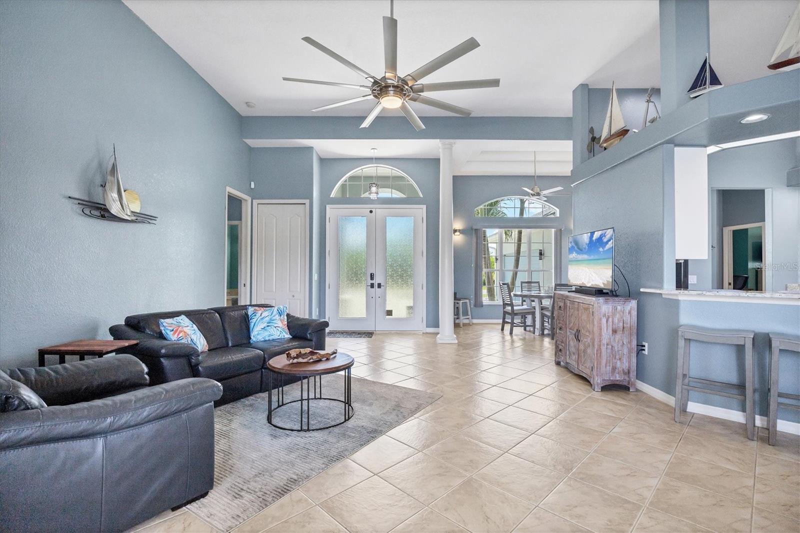 Image 11 of 87 For 15674 Applewhite Circle