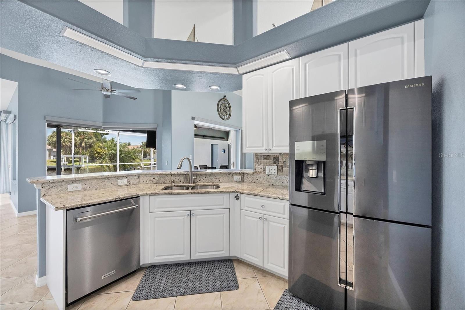 Image 22 of 87 For 15674 Applewhite Circle