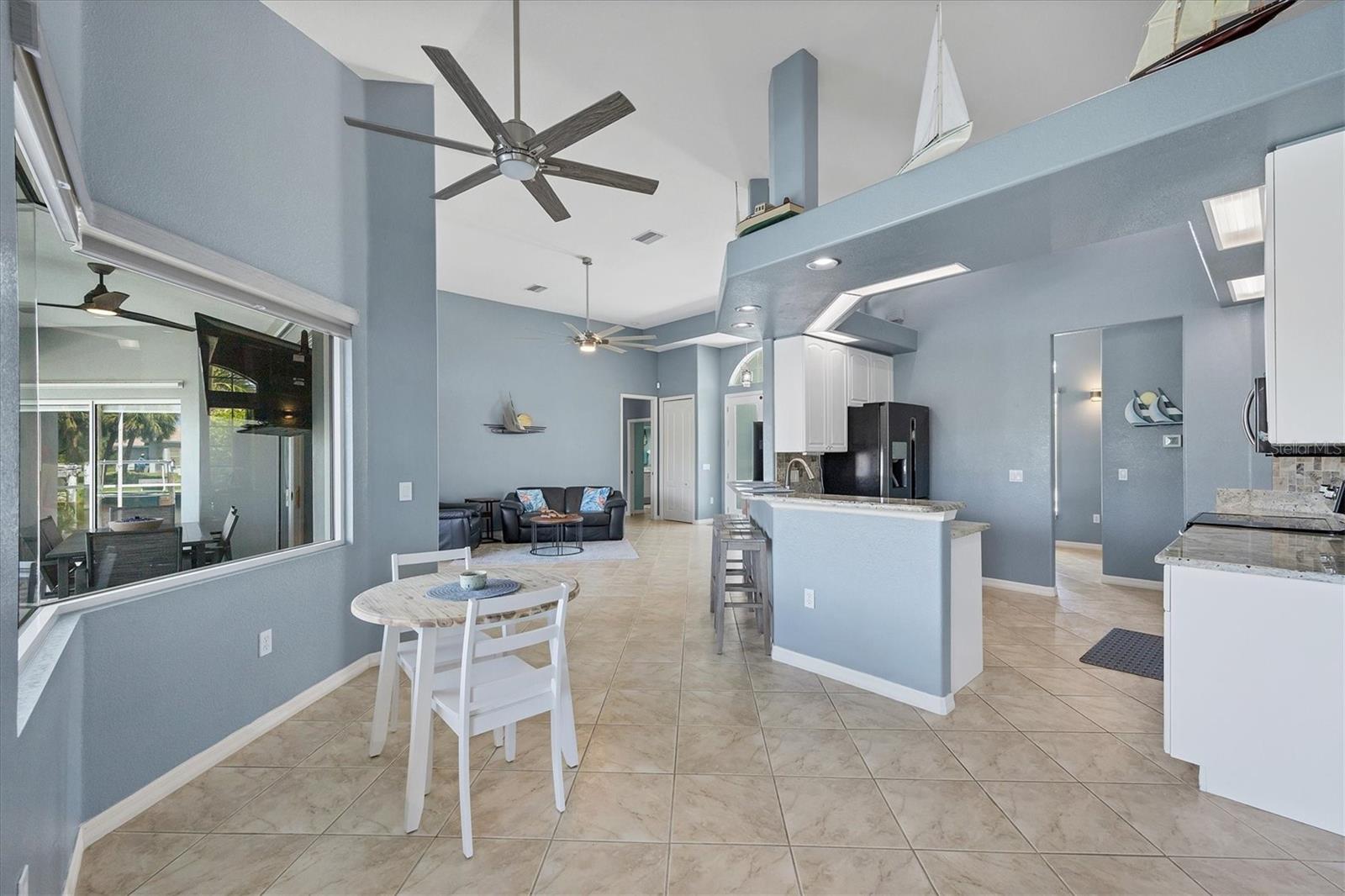 Image 24 of 87 For 15674 Applewhite Circle