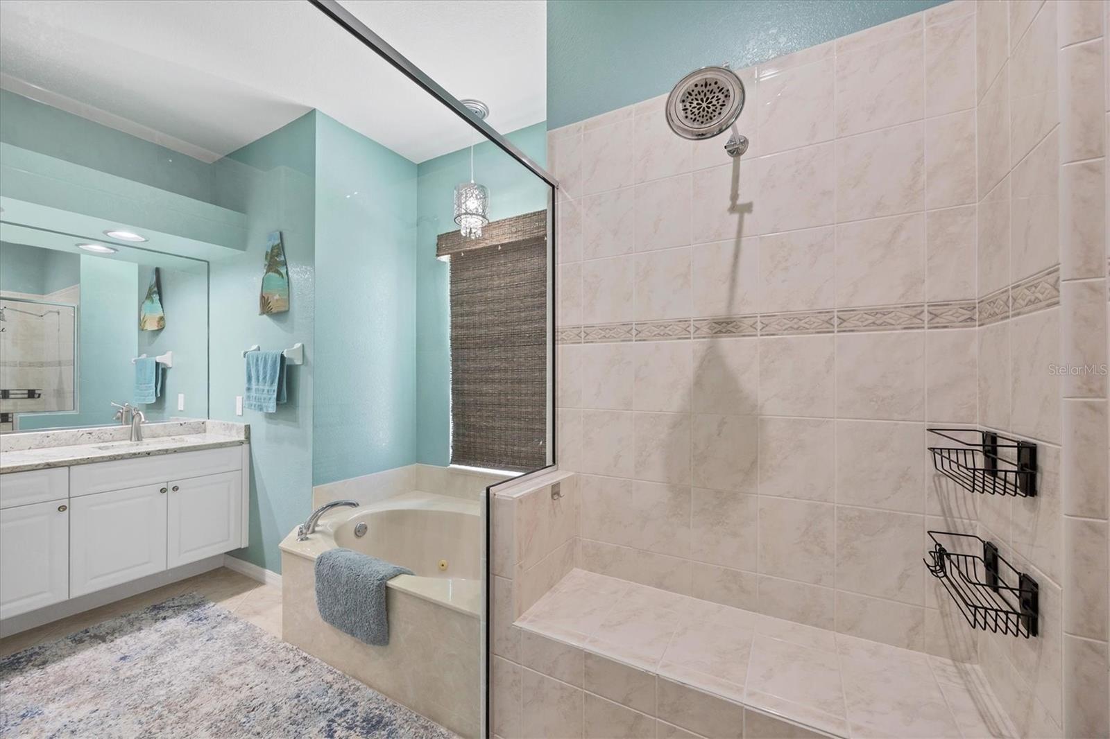Image 39 of 87 For 15674 Applewhite Circle