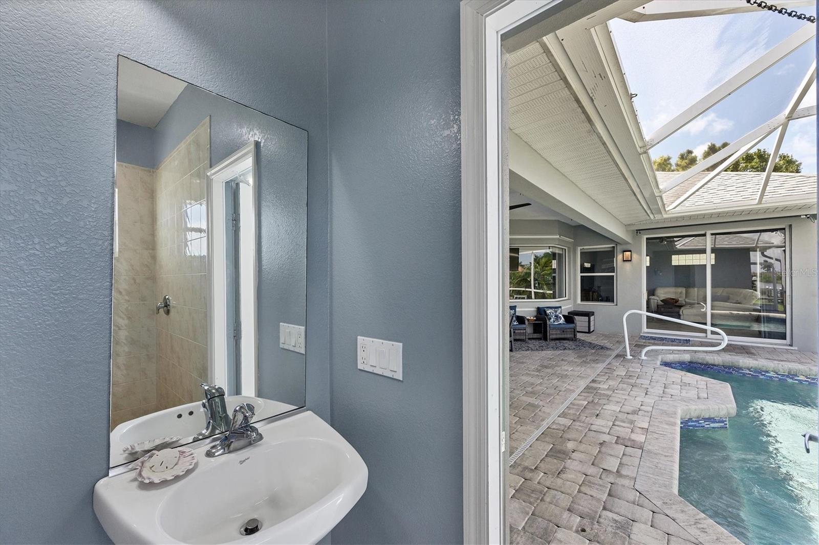 Image 47 of 87 For 15674 Applewhite Circle