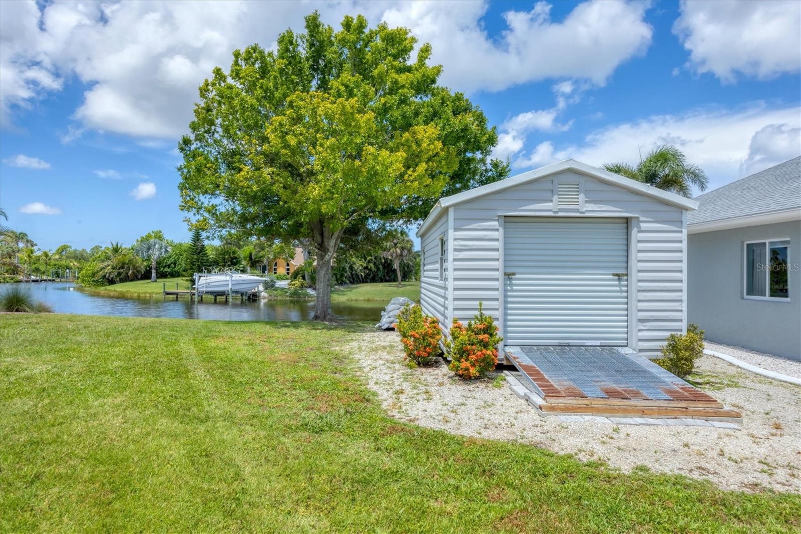 Image 59 of 87 For 15674 Applewhite Circle