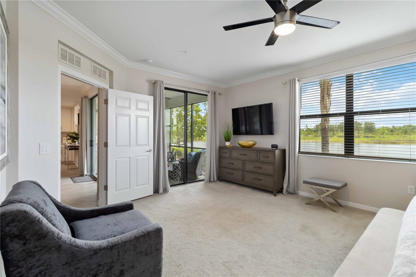 Image 24 of 96 For 10805 Tarflower Drive 101