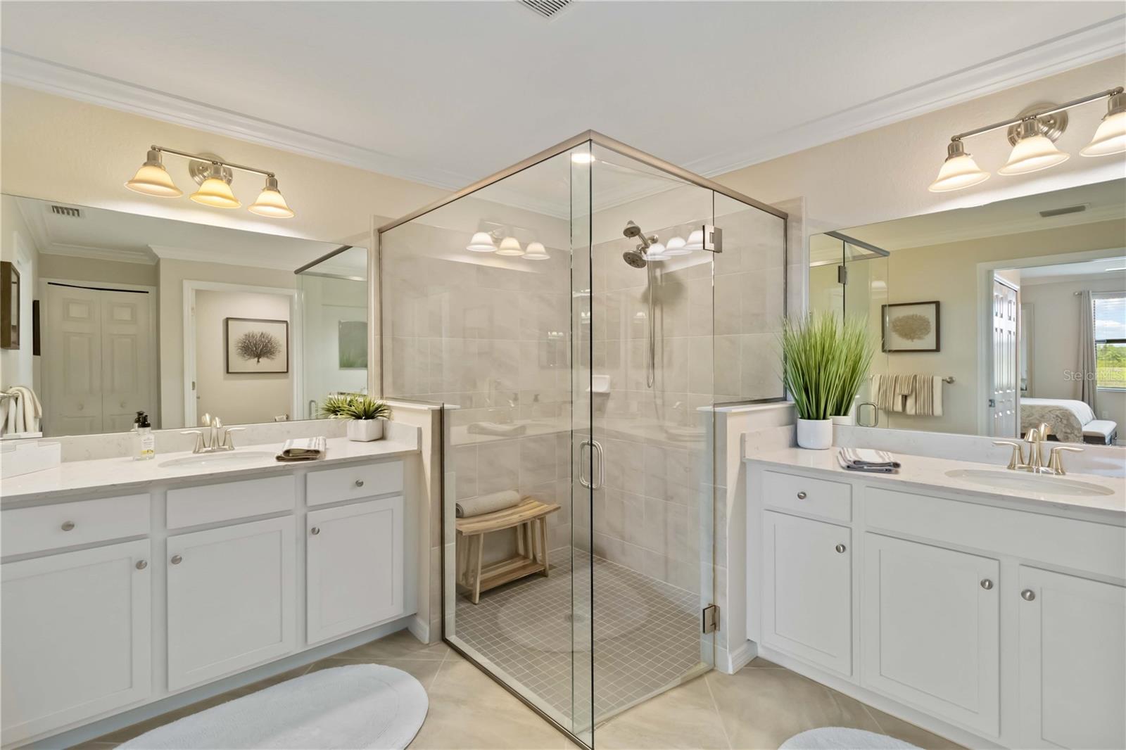 Image 25 of 96 For 10805 Tarflower Drive 101