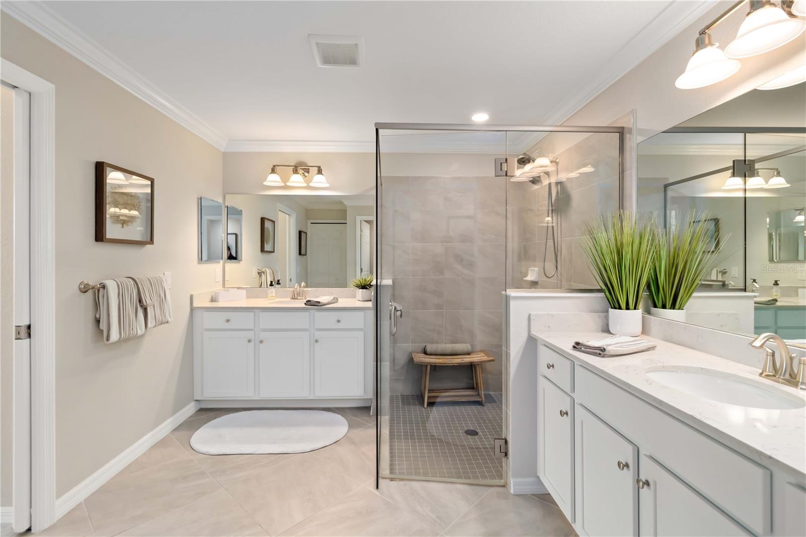 Image 26 of 96 For 10805 Tarflower Drive 101