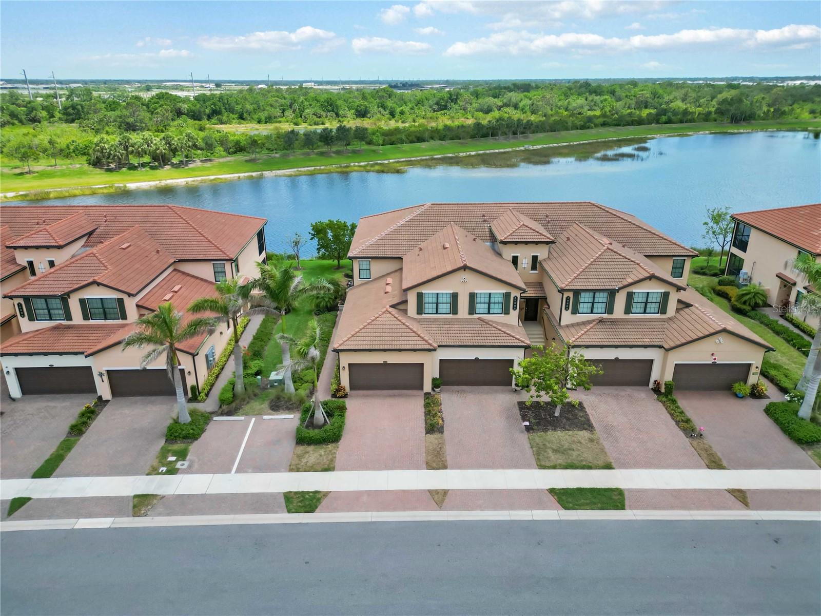 Image 49 of 96 For 10805 Tarflower Drive 101