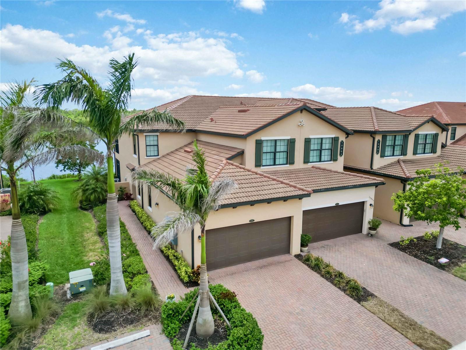 Image 51 of 96 For 10805 Tarflower Drive 101