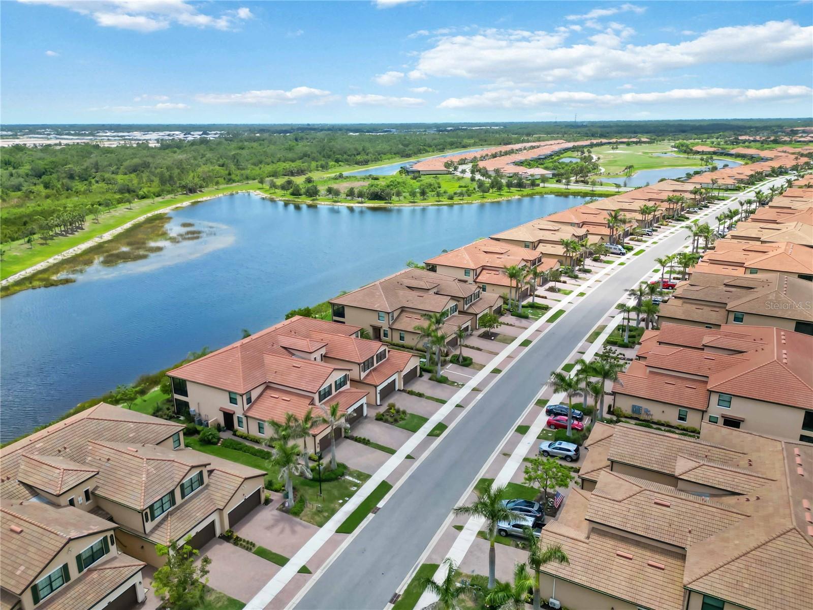 Image 62 of 96 For 10805 Tarflower Drive 101