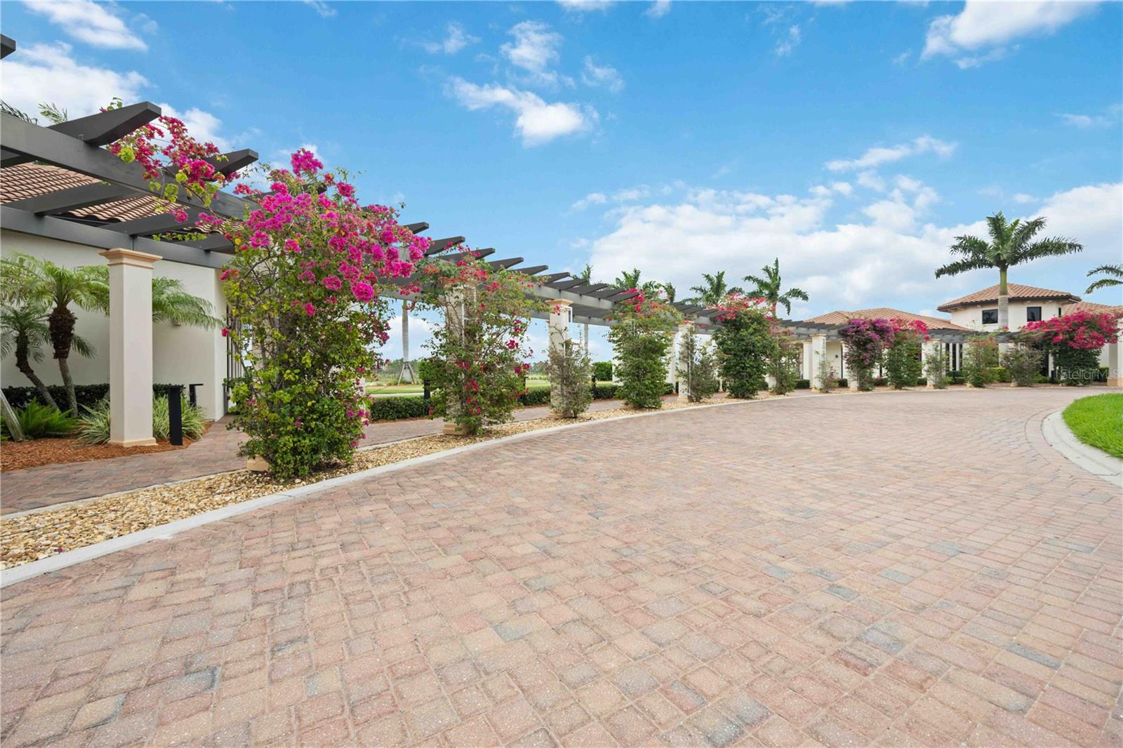 Image 76 of 96 For 10805 Tarflower Drive 101