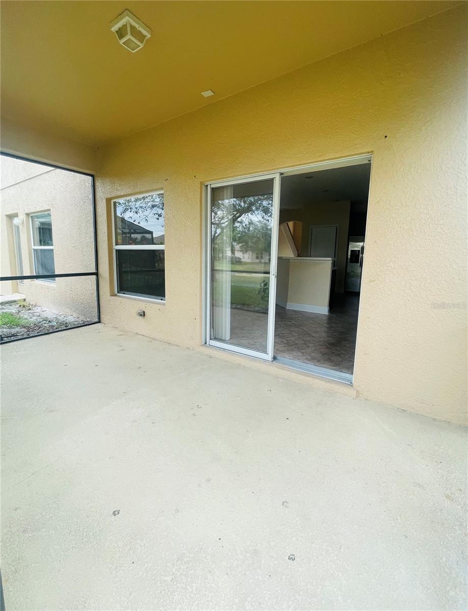 Image 21 of 27 For 2803 Suncoast Lakes Boulevard